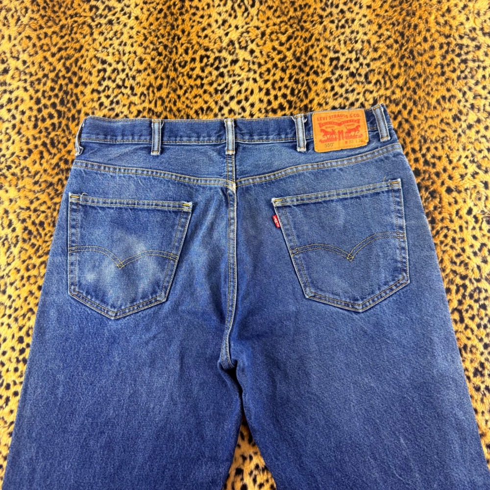 Levis 550 Relaxed Fit Tapered Leg Blue Denim Jeans Mens 38x36 Medium Wash